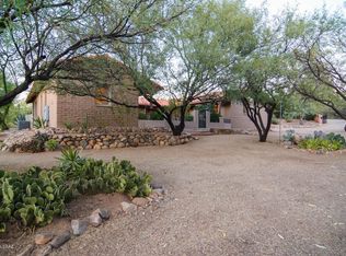 5360 E Edwin Rd, Tucson, AZ 85739