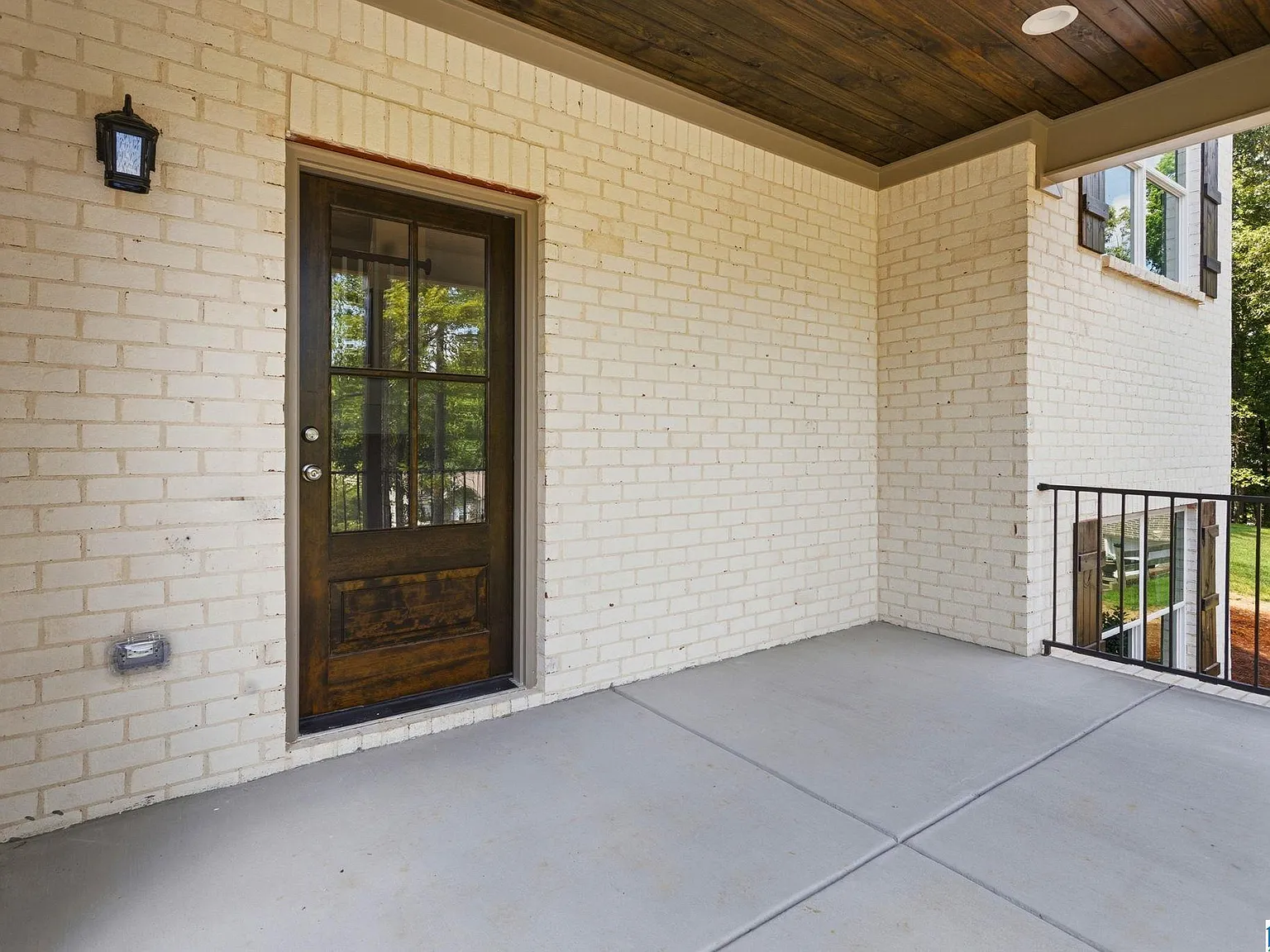 4 bed, 3.0 bath, 2854 sqft, $2,200 — Photo 4