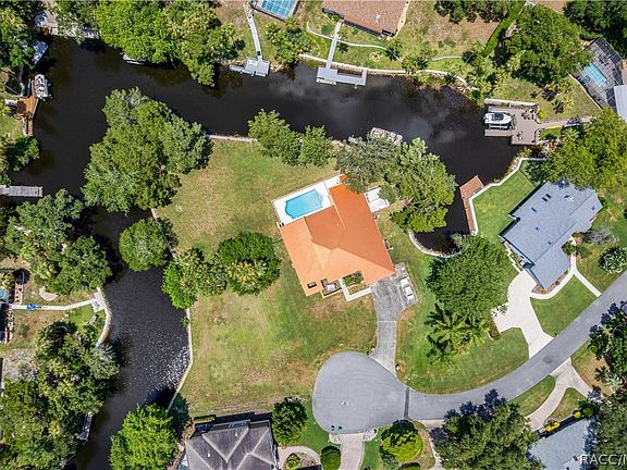2nd image of 11649 W Clubview Dr