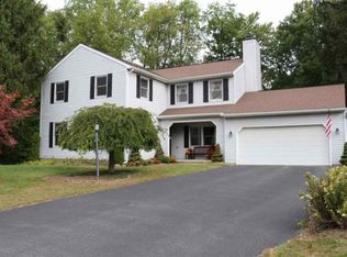 9 Conestoga Dr, Slingerlands, NY 12159