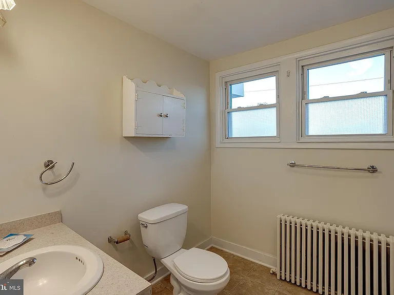 7 Dresser Ave #B-1 — Photo 15