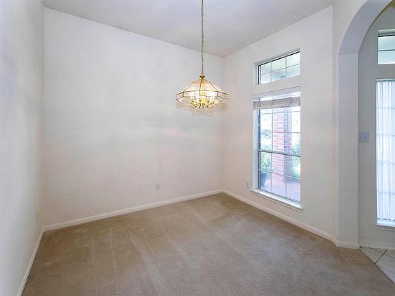 5th image of 5126 Chase Park Cir