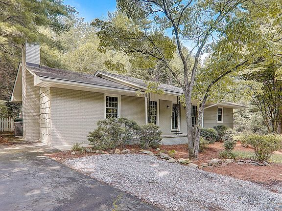 2nd image of 414 Princess Ann Dr