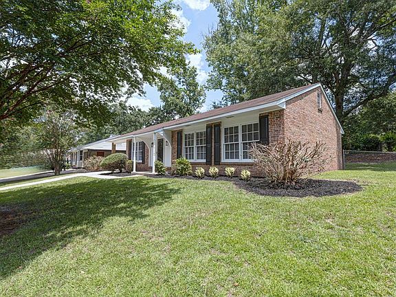 2nd image of 2574 Harwich Cir