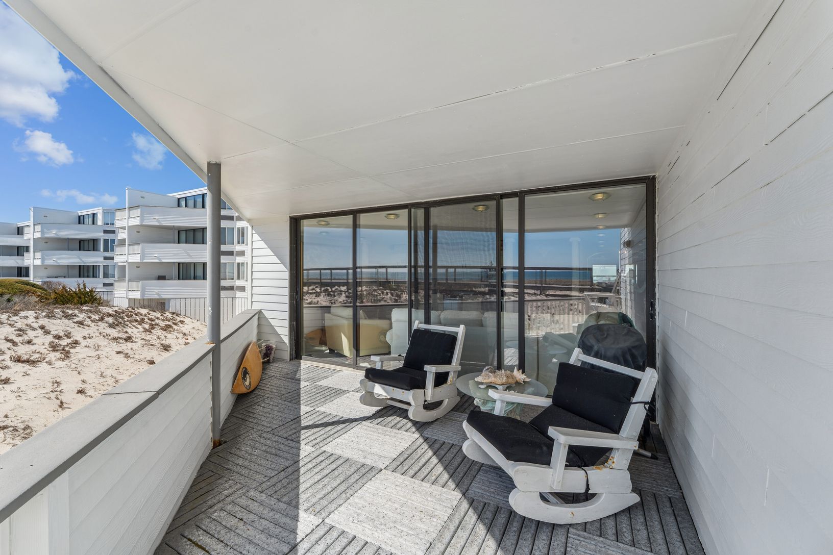  Outdoor Deck