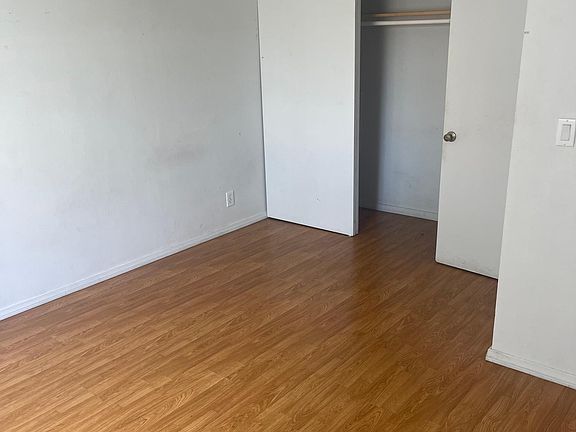3rd image of 1635 Rockwood St #5