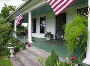 4079 Barrett Dr, Hood River, OR 97031