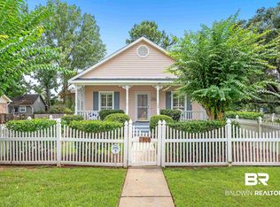 906 Edwards Ave, Fairhope, AL 36532