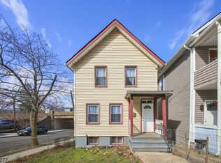 553 Scotland Rd, Orange, NJ 07050