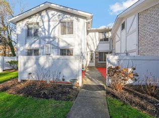 320 Birchwood Rd, Medford, NY 11763