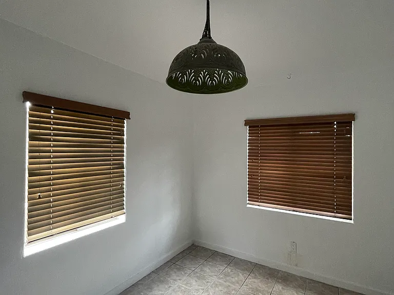 228 S Arizona Ave — Photo 10
