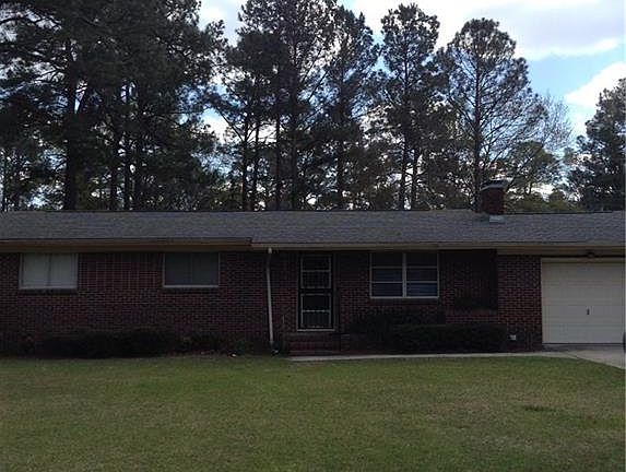2nd image of 110 Holly Dr