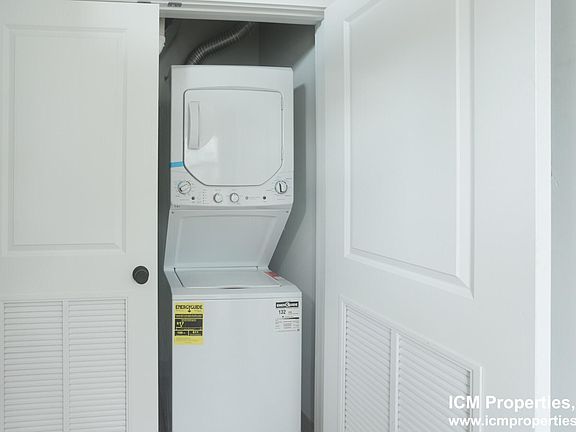 3rd image of 4426 N Seeley Ave #2
