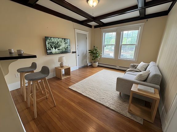3rd image of 1742 Commonwealth Ave #2.5
