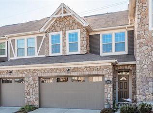 1225 Bhaltair Ln, Fort Mill, SC 29708