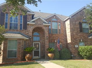 320 Orchard Pl, Red Oak, TX 75154