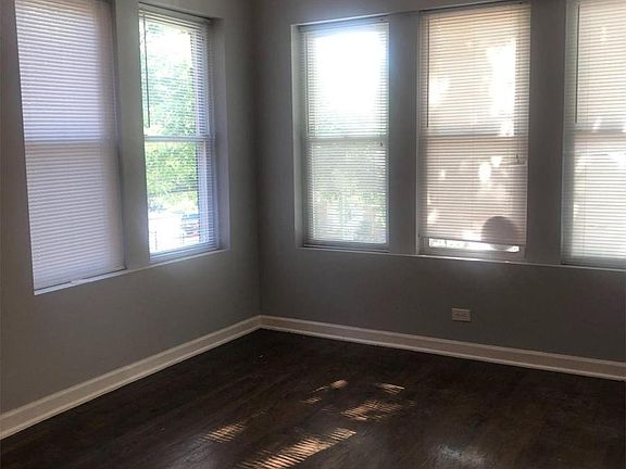 3rd image of 6812 S Saint Lawrence Ave #2