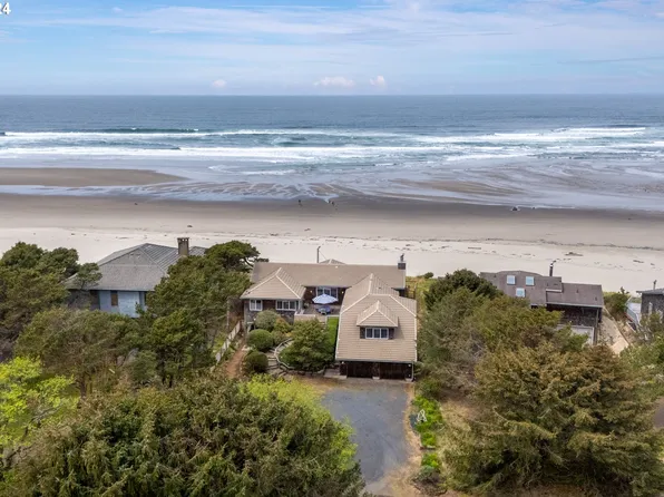49450 Nescove Ct, Neskowin, OR 97149