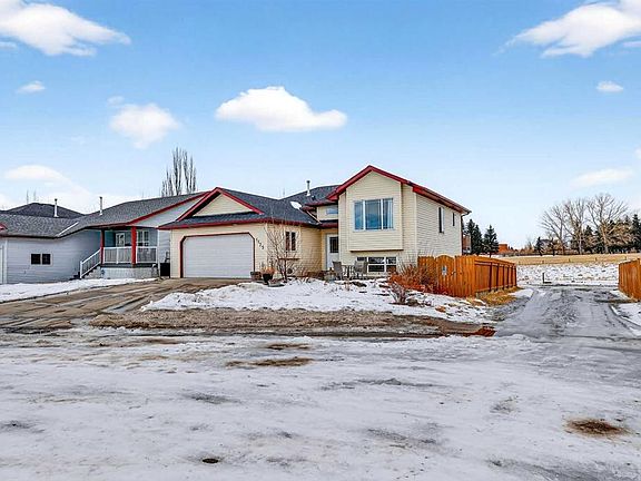 2nd image of 1175 N Strathcona Rd