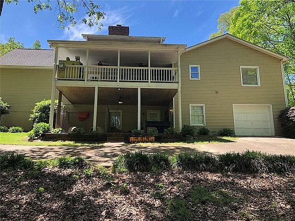 4th image of 3270 Creekside Dr SE
