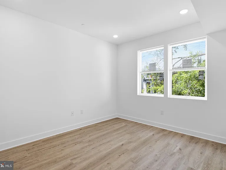 1018 W Arizona St — Photo 21