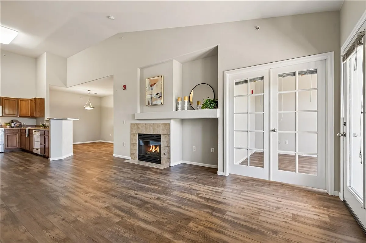 3 bed, 1485 sqft, $2,600 — Photo 4