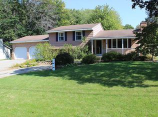 15322 Channel Rd, Grand Haven, MI 49417