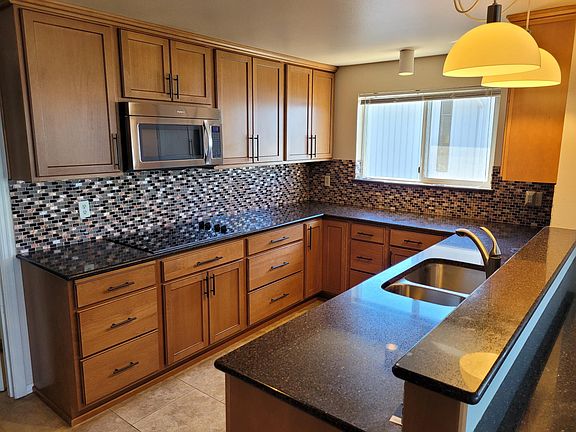 2nd image of 1796 Seaview Ave