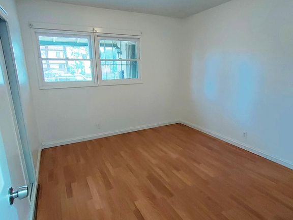 4th image of 13438 W Ramona Blvd