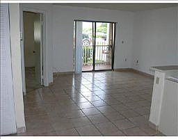 4th image of 450 Palm Cirw 102