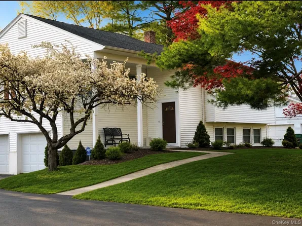 32 Hagan Drive, Poughkeepsie, NY 12603