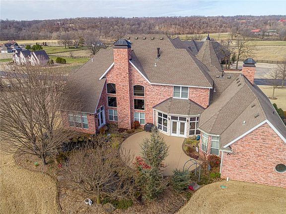 3rd image of 12097 Churchill Downs Dr