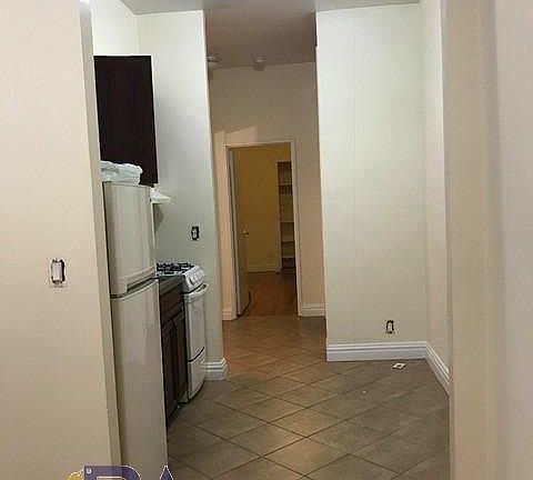 3rd image of 414 E 77th St APT 3C