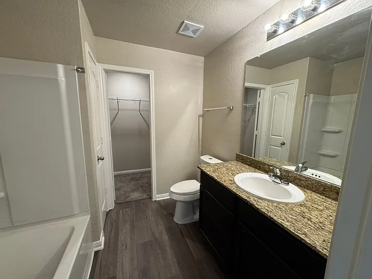 2906 Lavender Mdw — Photo 20