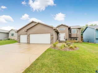5613 S Culbert Ave, Sioux Falls, SD 57106