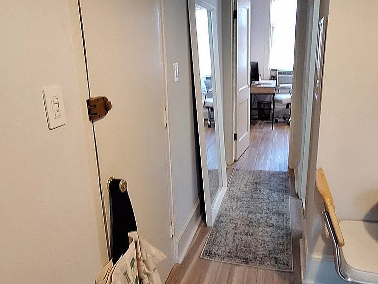 635 G St SE #2 — Photo 30