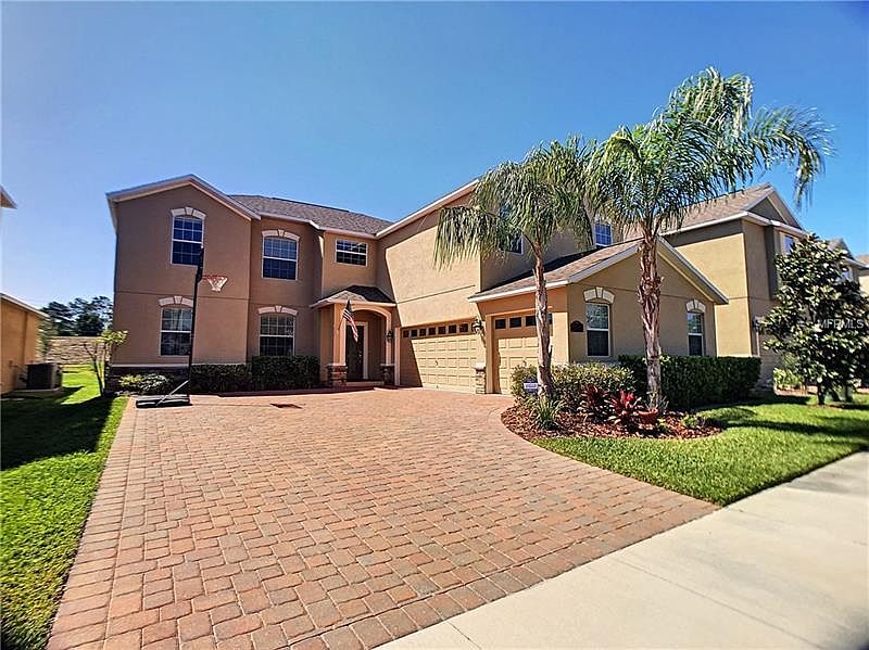 1st image of 15163 Evergreen Oak Loop