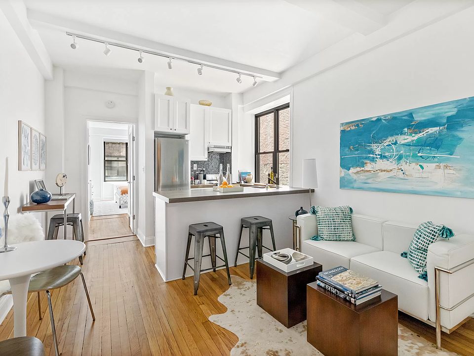 1st image of 116 W 72nd St APT 4E