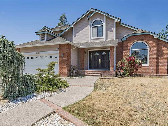 3rd image of 933 Bluerock Dr