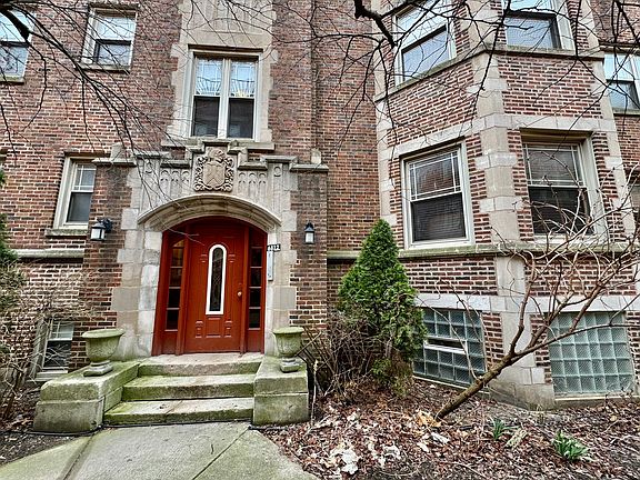 4th image of 6812 N Ashland Blvd APT 1B