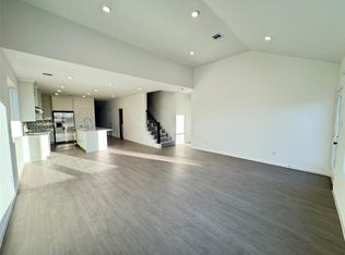 2130 Mosaic Valley Ct, Angleton, TX 77515