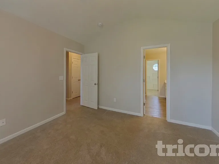 9514 Parkridge Dr — Photo 8