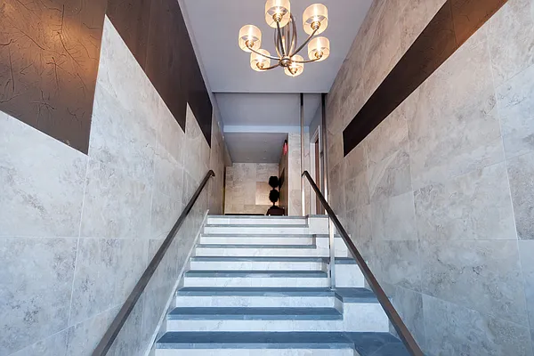 Rented by Bold New York | media 7