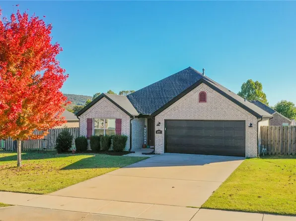 477 La Riata St, Fayetteville, AR 72730