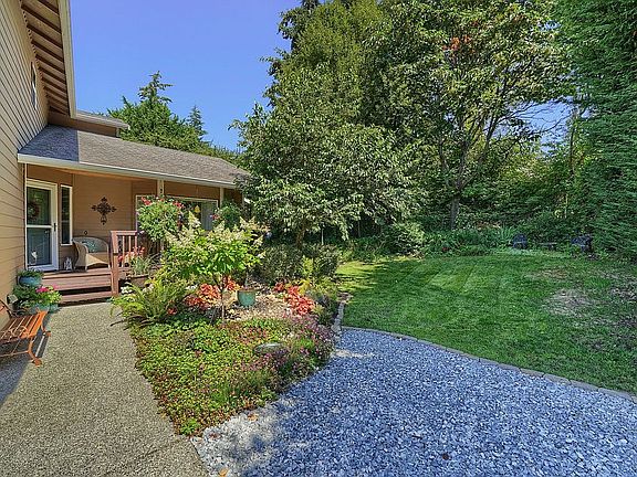 Colorful Landscaping! 