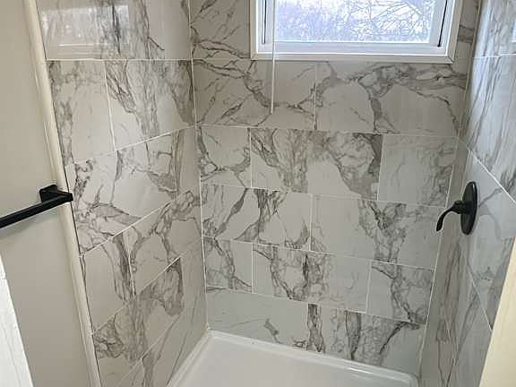 4th image of 452 Mineral Spring Ave APT 1