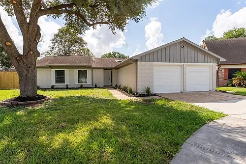 15823 Kueben Ln Photo 1