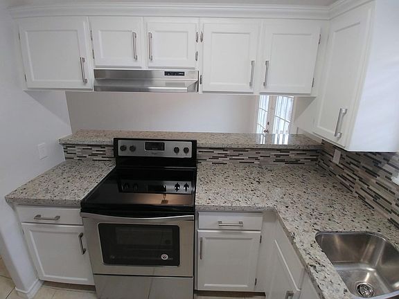 Kitchen / Glass cook-top Range / bar top