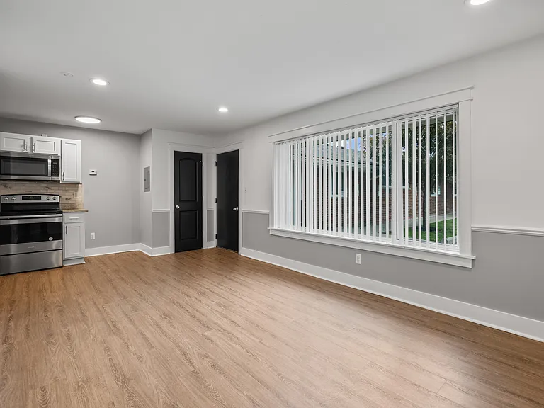 4413 Crooks Rd #4413 — Photo 8