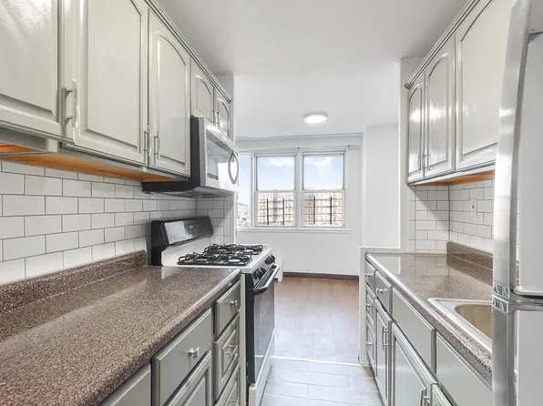 1655 Flatbush Avenue image 1 of 15